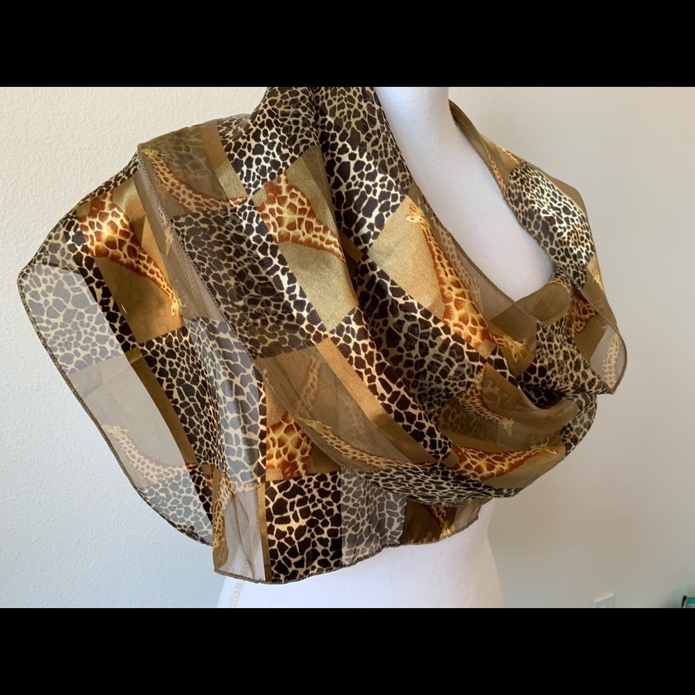 Scarf - Picture 2 of 6